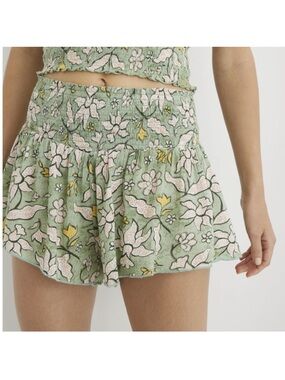 Aerie Real Me Smocked Boho Jungle shorts green with pink & yellow floral EUC